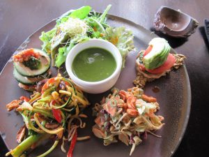moksa ウブド 人気 レストラン|至福の味わいモクシャ