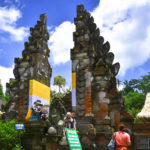 バリ島で沐浴【世界遺産ティルタウンプル】の聖水て凄い