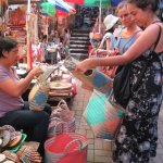 ウブド市場·マーケット買い物勝負は午前中!!