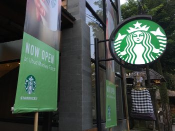 ウブド スターバックス2号店 観光に何かと便利カフェ